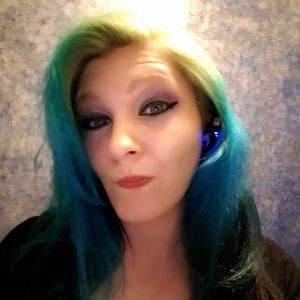 Meet your Posher, Cassie